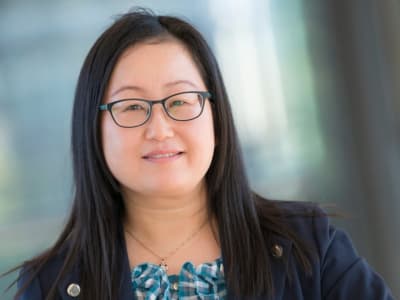 Ahli Baterai Tiongkok Guo Zaiping Pimpin Inovasi Kendaraan Listrik di Hong Kong