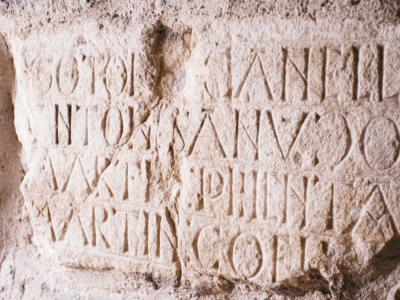 AI Aeneas Membantu Memahami Prasasti Latin Romawi yang Terfragmentasi