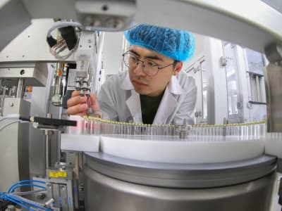 GSK Bayar USRp 205.56 triliun ($12,5 Miliar)  untuk Kembangkan Obat Inovatif dari Perusahaan China