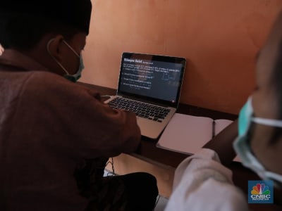 Seleksi Pita Frekuensi 1,4 GHz untuk Internet Cepat dan Murah di Indonesia