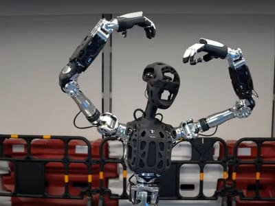 Adam-U: Robot Humanoid Canggih Untuk Pelatihan AI dan Akuisisi Data