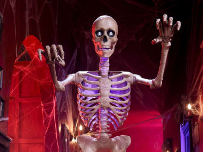 Home Depot Luncurkan Ultra Skelly Animasi Canggih untuk Halloween