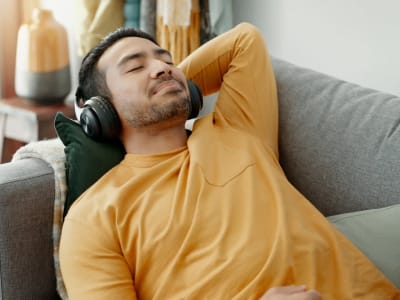 Dua Saham AI Potensial dengan Pertumbuhan Pesat dan Risiko Besar