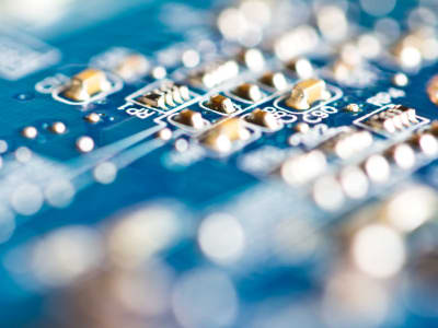 SixSense: AI untuk Deteksi Cacat Chip Real-time di Industri Semikonduktor