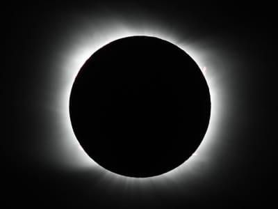 BMKG Tegaskan Isu Gerhana Matahari Total 2025 yang Bikin Bumi Gelap Adalah Hoax