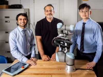 Sensor Tekstil Elektronik Tingkatkan Kemampuan Sentuhan Robot Seperti Kulit Manusia