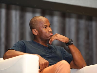 Arthur Hayes Jual Kripto dan Beralih ke USDC di Tengah Ketidakpastian Ekonomi Global