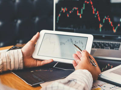 Investasi Rp 246.68 ribu ($15.000) di Bitcoin vs Saham 2010: Mana yang Bikin Kamu Miliarder?