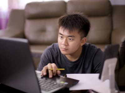 Potensi Besar XRP Jika SEC Setujui ETF, Tapi Ada Pilihan Saham Lebih Menjanjikan