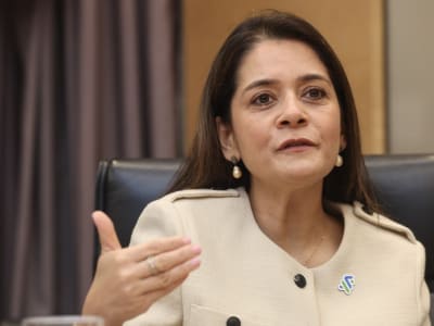 Standard Chartered Tingkatkan Pengisian Kerja Internal dengan Platform Talenta AI