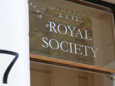Royal Society Terapkan Model Subscripsi Baru Demi Akses Jurnal Gratis 100%