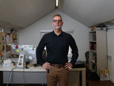 Ron Deibert Serukan Komunitas Siber Lawan Ancaman Otoritarianisme Teknologi