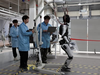 Robot A2-W AgiBot Capai Target Produksi dalam Satu Shift di Manufaktur