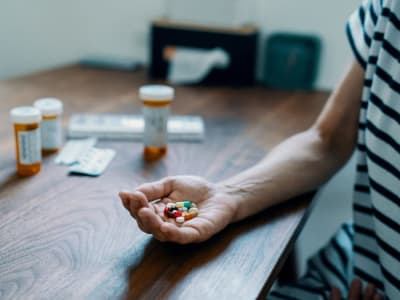 AI Temukan Antibiotik Baru dari Mikroba Kuno Archaea untuk Lawan Bakteri Resisten