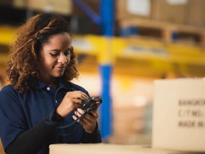 Mengatasi Tantangan Pemenuhan Pesanan Saat Bisnis Berkembang Pesat