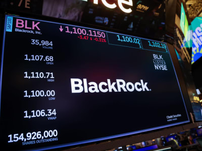 Mengapa BlackRock Belum Terjun ke ETF XRP Meski Semua Bersiap
