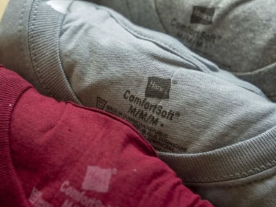 Gildan Akuisisi Hanesbrands Senilai 2,2 Miliar untuk Perkuat Pasar Pakaian Dasar