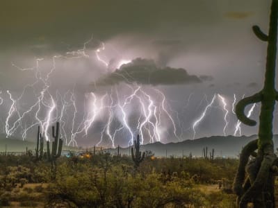 Mengungkap Rahasia Petir: Bagaimana Ketinggian Petir Mempengaruhi Radiasi Energi