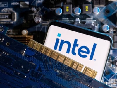 Pemerintah AS Pertimbangkan Beli Saham Intel untuk Selamatkan Perusahaan Chip