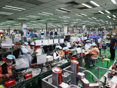 Foxconn Naikkan Gaji dan Bonus untuk Dukung Produksi iPhone 17