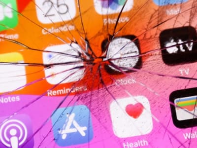 Startup UAE Tawarkan Rp 328.90 miliar ($20 Juta)  untuk Alat Pembobol Smartphone Melalui Pesan Teks