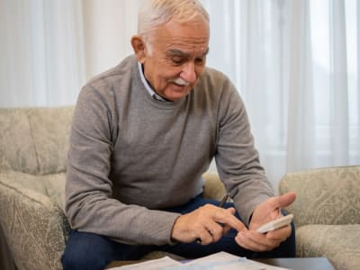 Berapa Pengeluaran Bulanan Rata-Rata Pensiunan Kelas Menengah Usia 80 Tahun?