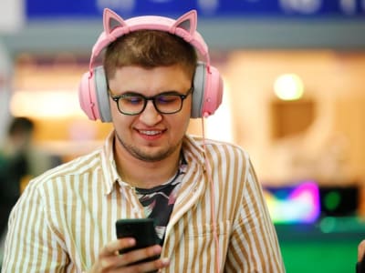 Apple dan Samsung Kuasai Pasar Smartphone Q1 2025, Xiaomi Tembus 10 Besar