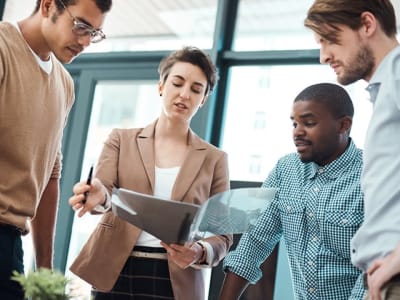 Modernisasi Manajemen Pengeluaran Perusahaan Besar untuk Kendali Finansial Maksimal