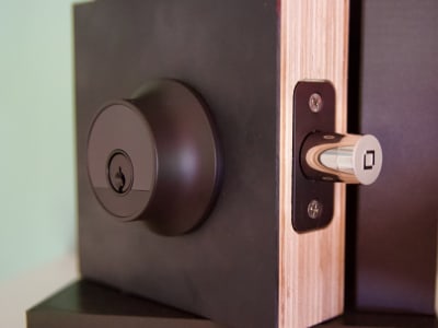 Level Lock Pro: Smart Lock Minimalis dengan Teknologi Canggih dan Baterai Tahan Lama