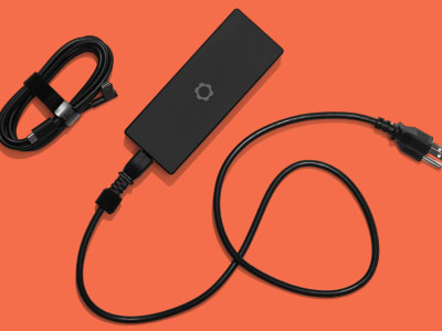 Framework Bawa Charger USB-C 240W Pertama untuk Laptop Gaming Modular