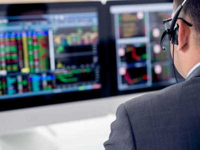 Bitcoin dan Cronos: Pergerakan Pasar Menjelang Akhir Agustus dan Peluang Besar