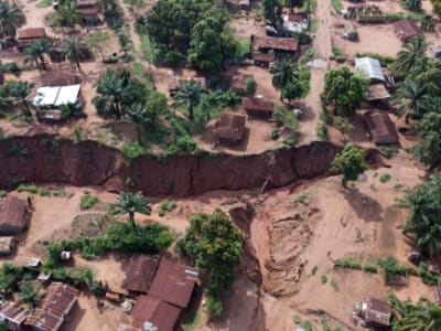 Bahaya Jurang Besar di Kota Afrika yang Mengancam Ribuan Jiwa dan Rumah