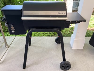 Brisk It Zelos-450: Smoker Pintar yang Mudah Dipakai untuk Pemula Barbecue di Rumah