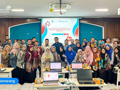 Telkom dan Kemendikdasmen Percepat Digitalisasi Pendidikan dengan Kurikulum Coding & AI