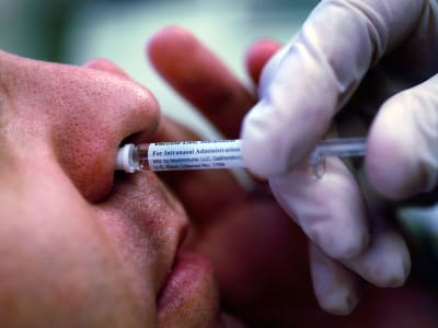 FluMist AstraZeneca Kini Bisa Dipakai Sendiri di Rumah untuk Meningkatkan Vaksinasi