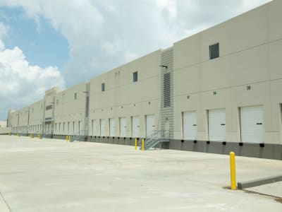 DP World Buka Pusat Logistik Terbesar di Middletown, Tingkatkan Layanan Bisnis Kecil