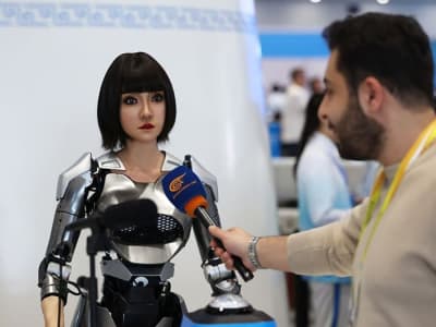 Xiao He: Robot AI China Jadi Bintang di KTT SCO 2025