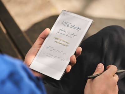 Remarkable Paper Pro Move: Notebook Digital Kecil Berlayar Warna untuk Mobilitas Tinggi