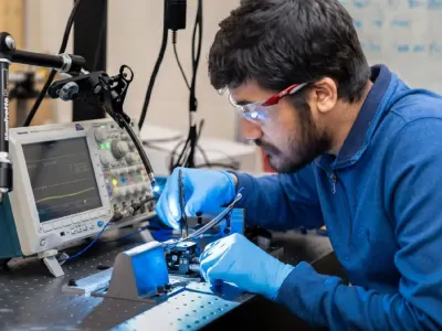 Kerangka Desain Busa Peredam Kejut Baru Mempercepat dan Mempermudah Inovasi Material