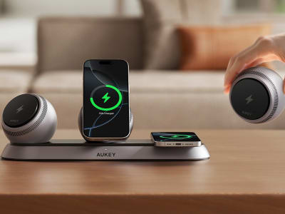 Aukey Hadirkan MagFusion Ark, Charger Nirkabel Modular dan Portabel