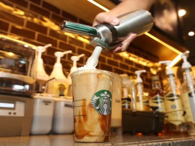 Starbucks Gunakan AI NomadGo untuk Otomatisasi Penghitungan Stok di Amerika Utara