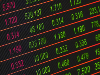 Harga Bitcoin Turun, Token WLFI Terpuruk Karena Hype Menghilang