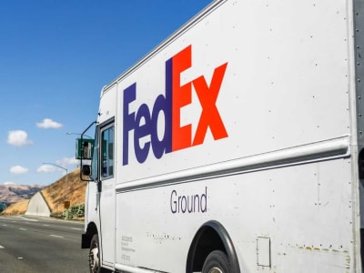 Kinerja Saham FedEx Menurun, Tapi Analis Masih Optimis ke Depan