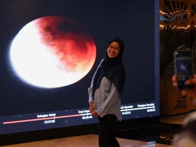 Fenomena Gerhana Bulan Total 2025: Bulan Merah Darah Terlama dalam Dekade