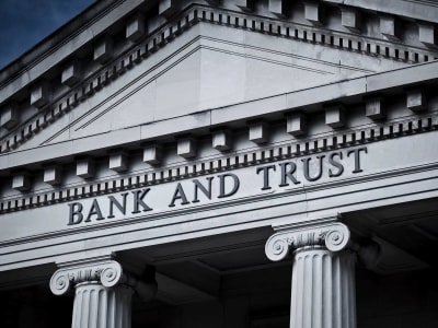 Tantangan dan Peluang Tata Kelola AI di Bank untuk Raih Manfaat Maksimal