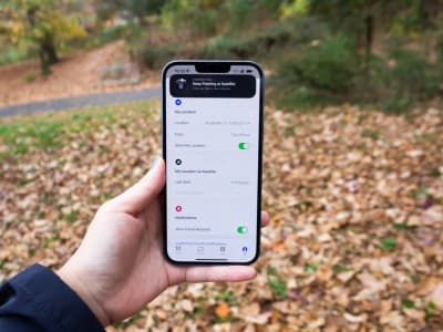 Apple Perpanjang Gratis Layanan Satelit iPhone 14 dan 15 hingga 2026