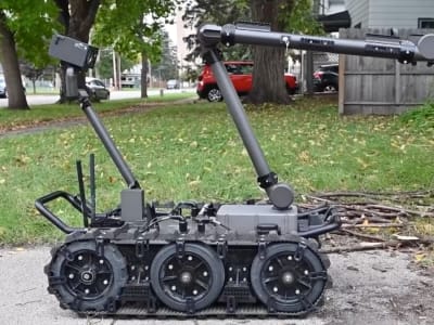 Inovasi Sistem Persepsi Kedalaman Robot EOD Bantu Tingkatkan Keselamatan Militer