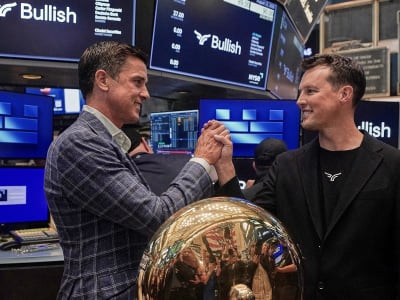 Lonjakan Harga Saham IPO Teknologi Membuat Investor Semangat dan Waspada