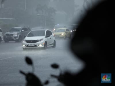 BMKG Prediksi Hujan Lebat dan Angin Kencang Akan Terjadi di Seluruh Indonesia