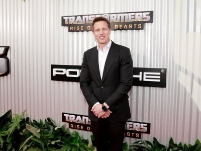 Paramount Siap Tawar Warner Bros. Discovery, Perang Tawaran Streaming Mendekat